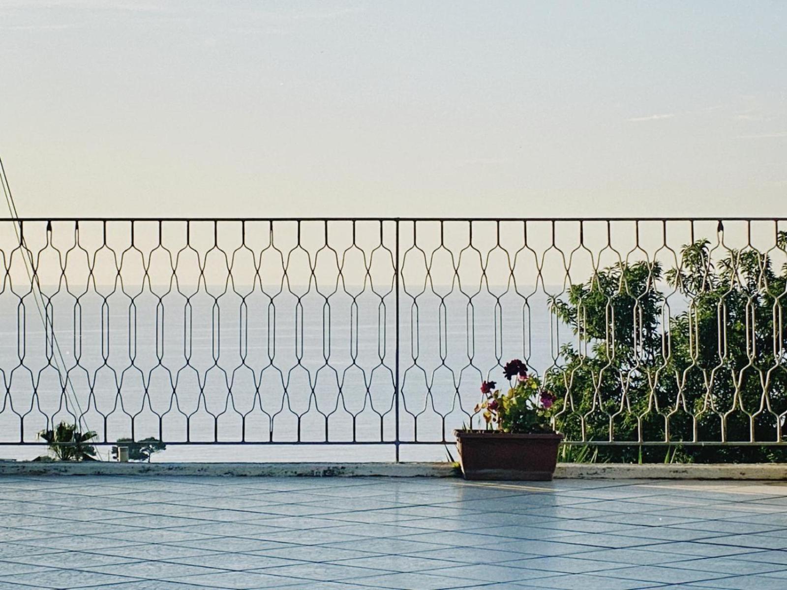 Casa Zagami Villa Malfa  Bagian luar foto