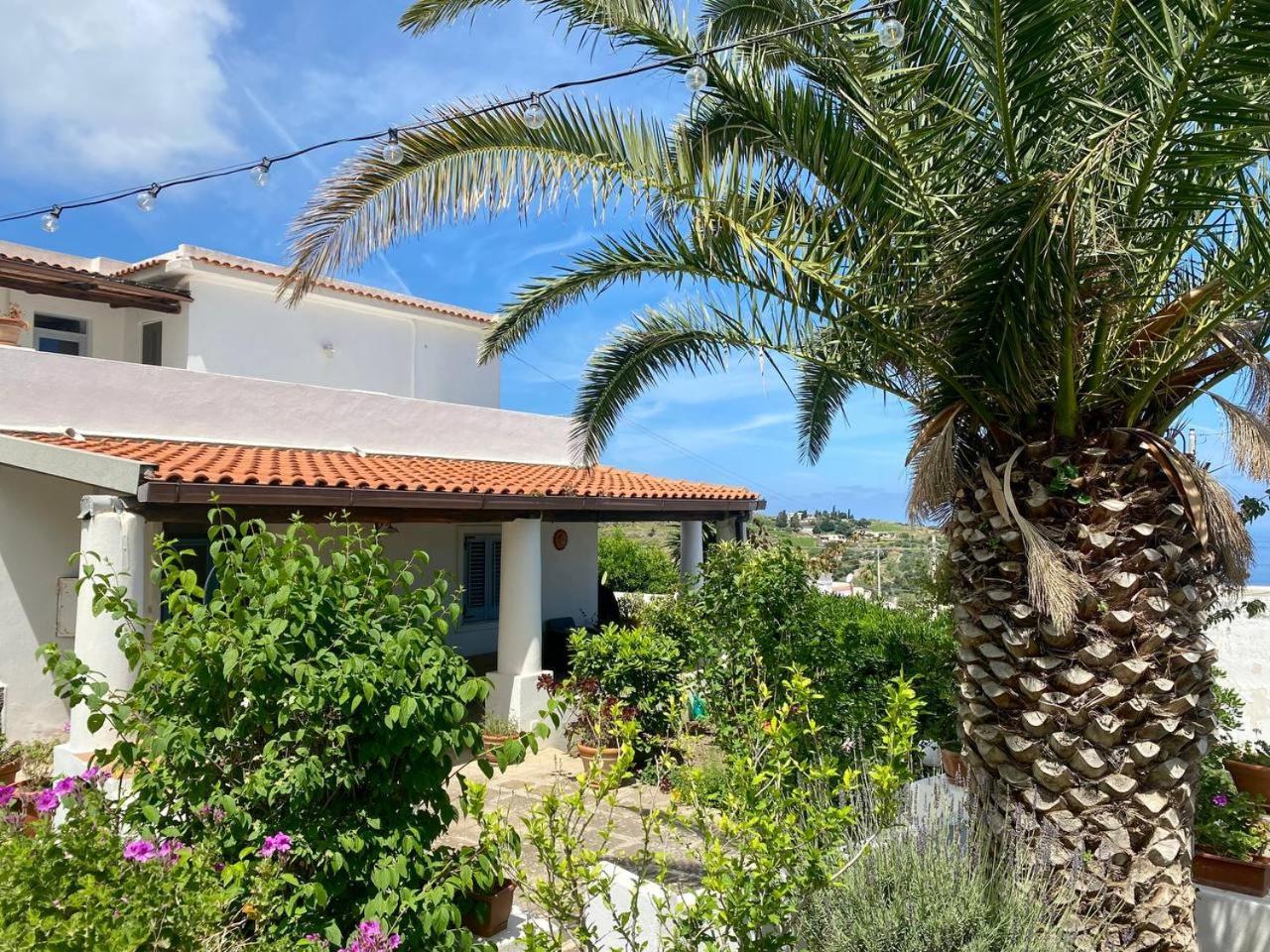 Casa Zagami Villa Malfa  Bagian luar foto