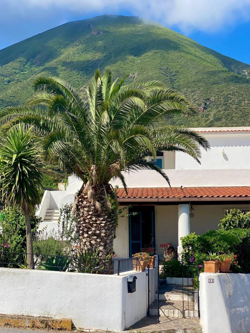 Casa Zagami Villa Malfa  Bagian luar foto